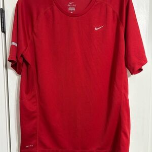 Nike Men's Short Sleeve Red Tee
